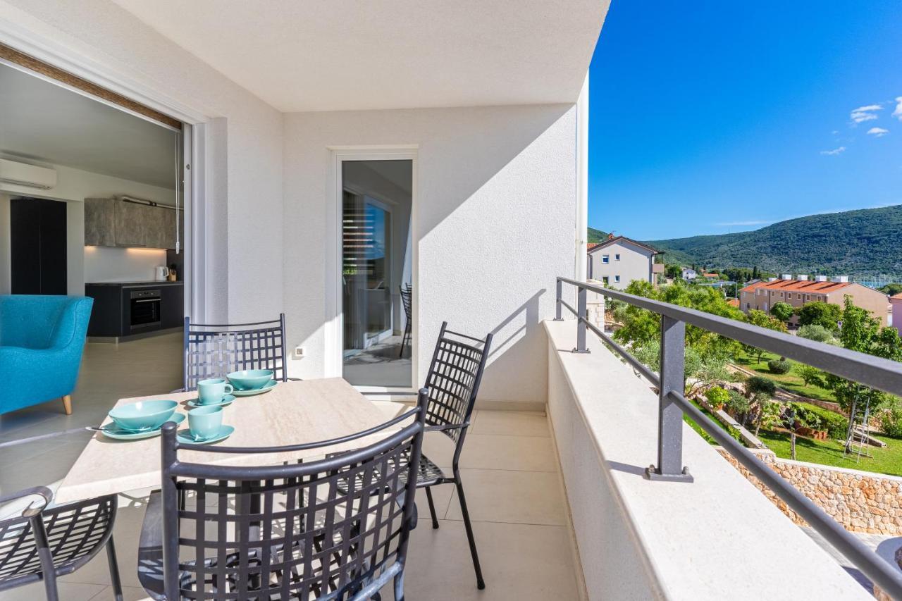 Apartman Vischetti Cres Exterior foto